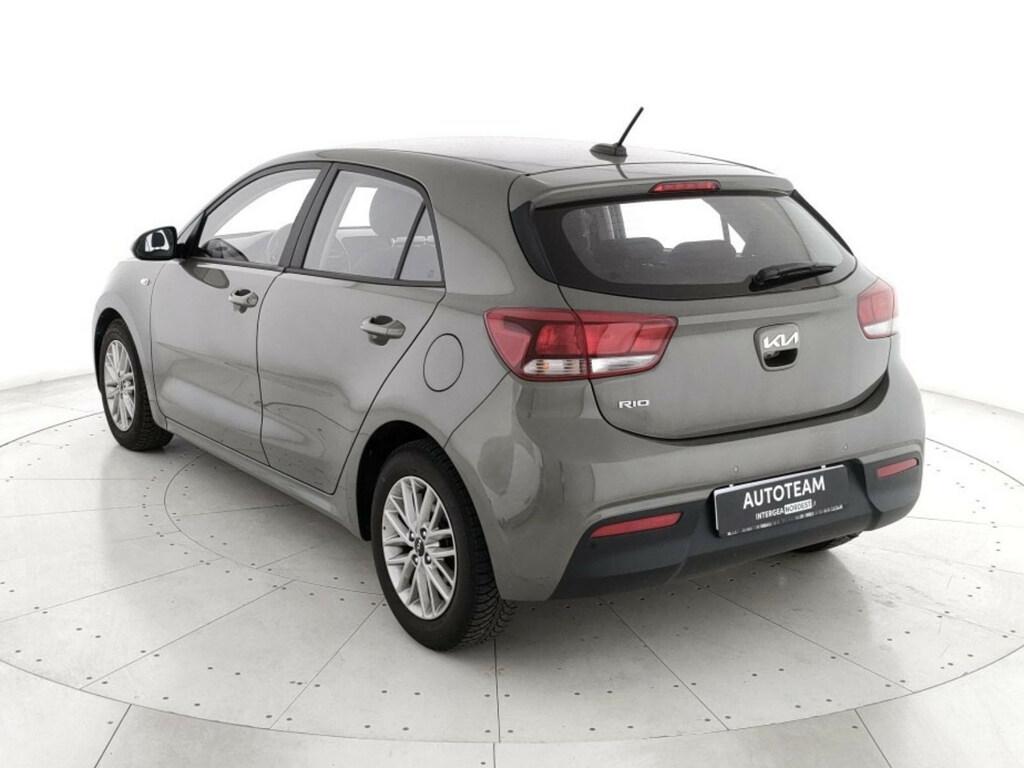 Kia Rio Style